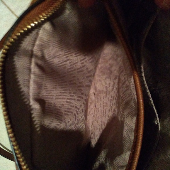 Handbag - Picture 2 of 5